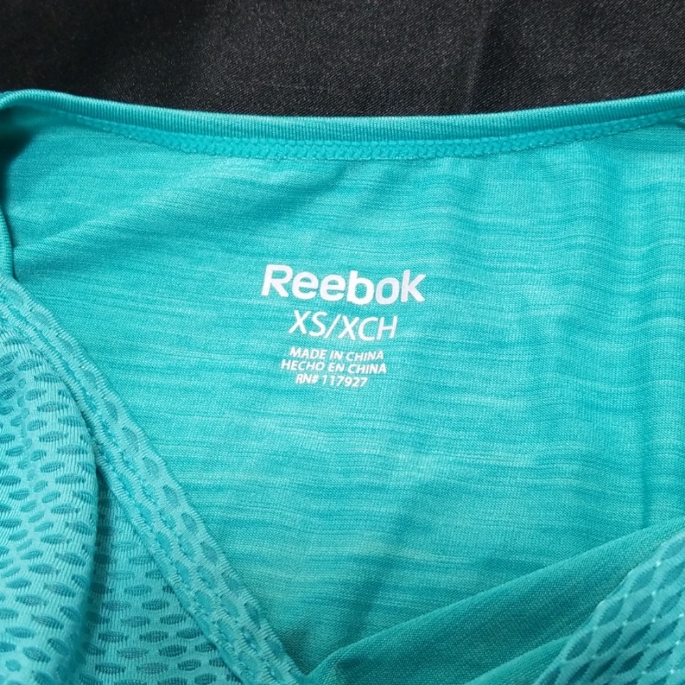 NWOT - Reebok Workout Shirt - Picture 8 of 8